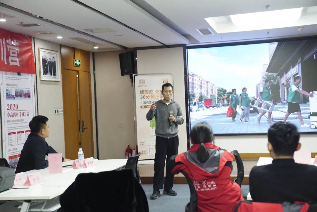 尊龙凯时美缝施工.jpg 尊龙凯时美缝施工.jpg